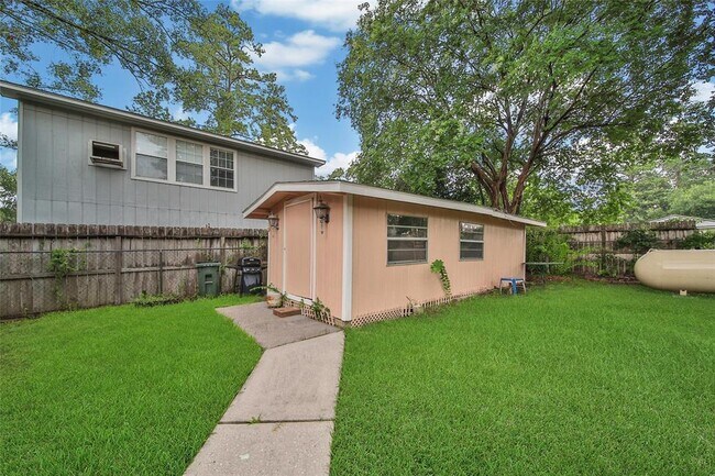 Building Photo - 34514 Michelle Dr