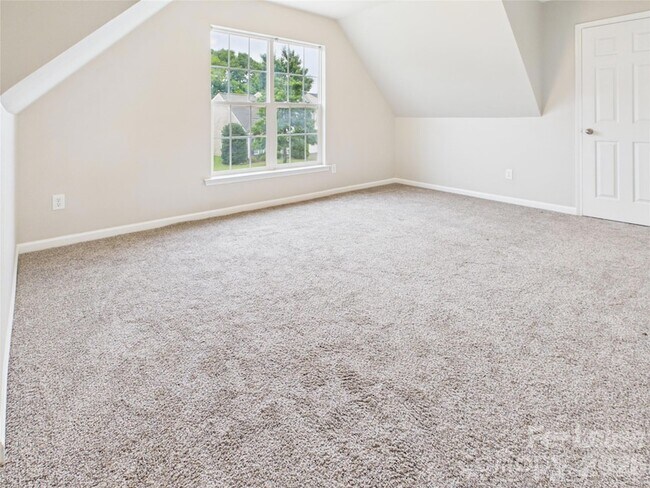 Building Photo - 2204 Arbor Vista Dr