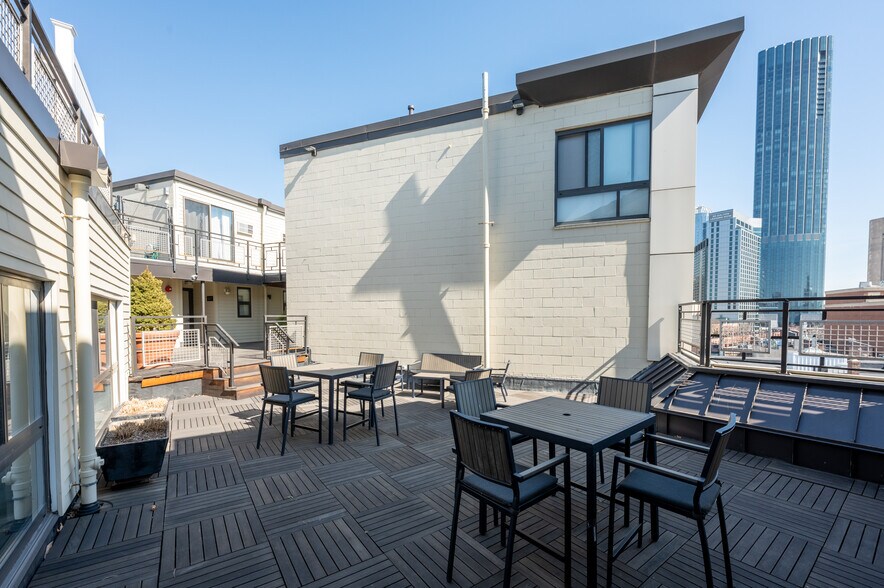 Building Photo - 12 Stoneholm St