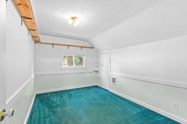 Building Photo - 17778 E Canary Creek Rd