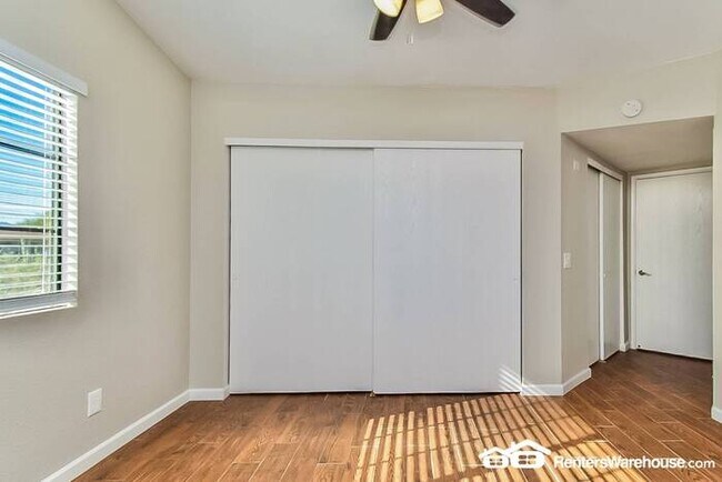 Building Photo - Recently updated 3 Bed, 2 Bath home in Tucson