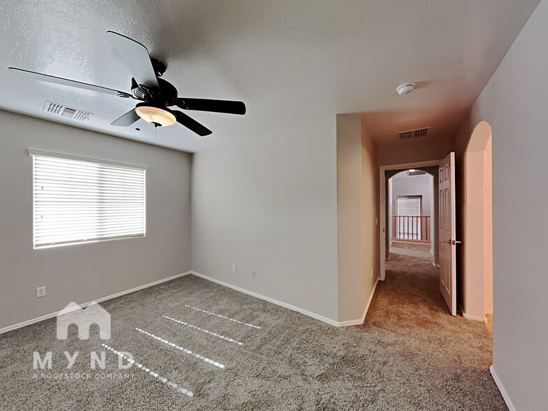 Building Photo - 2507 N 148th Dr