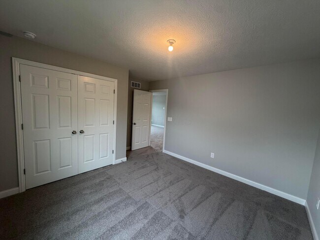 Building Photo - 9630 Lennon Ln