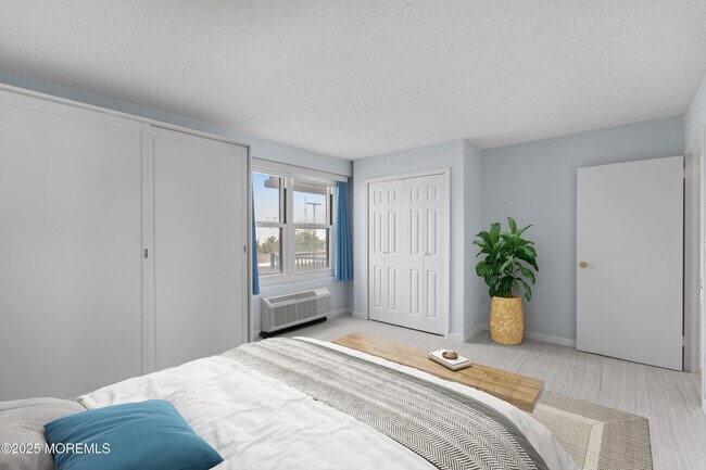 Building Photo - 480 Ocean Ave N