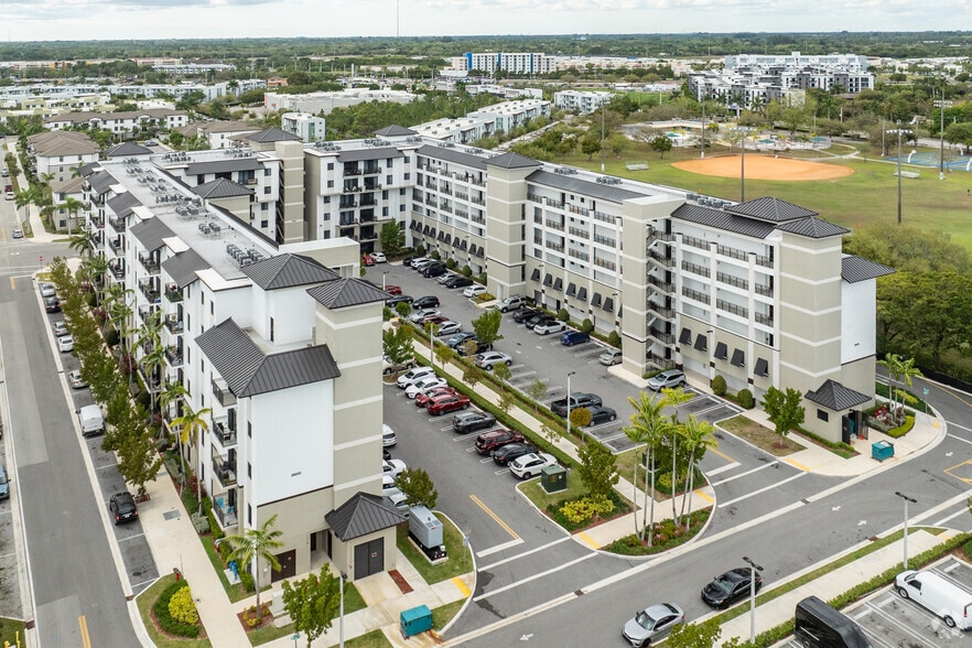 Additional Building View - Harbour Springs