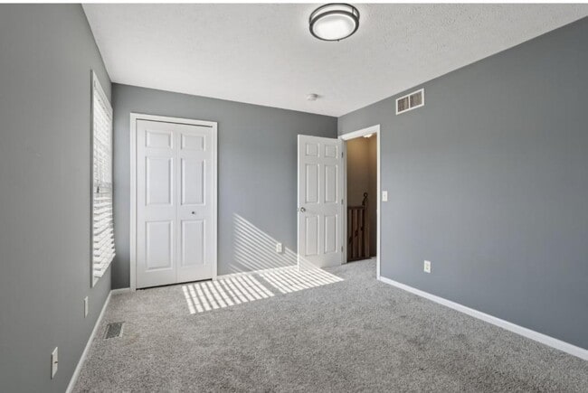 Building Photo - 407 Rachel Ln