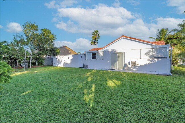 Building Photo - 3462 Harness Cir