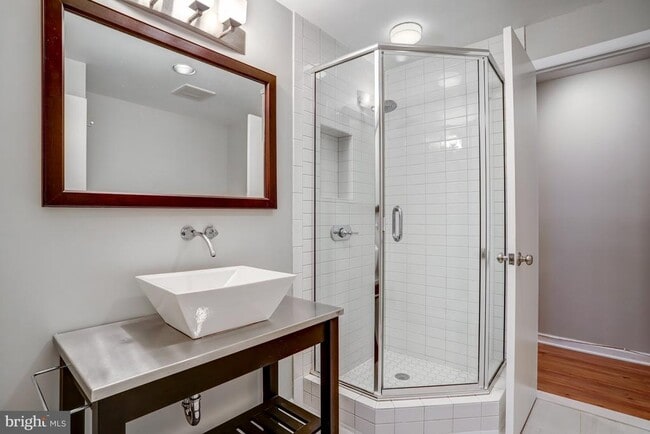 Building Photo - 7525 Salem Rd