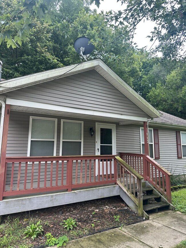 Building Photo - 113 Ravine St