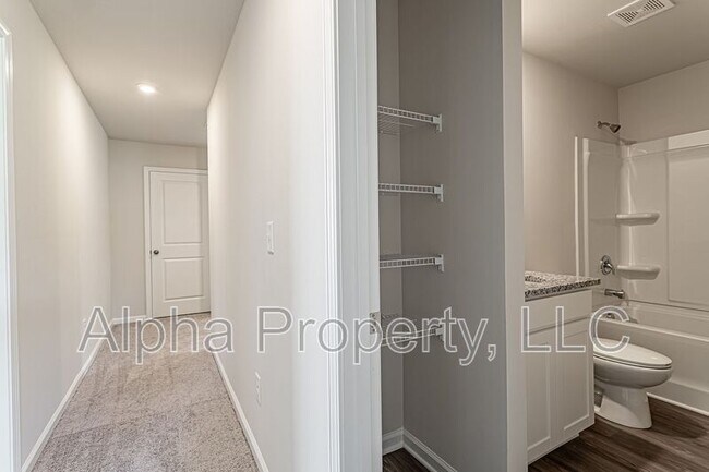 Building Photo - 4107 Garrison Ln
