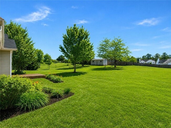 Building Photo - 108 Greenleaf Dr