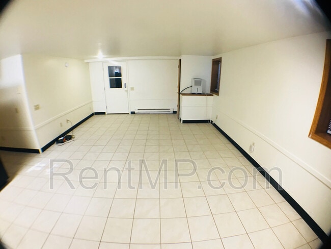 Building Photo - 1915 S Stockman Rd