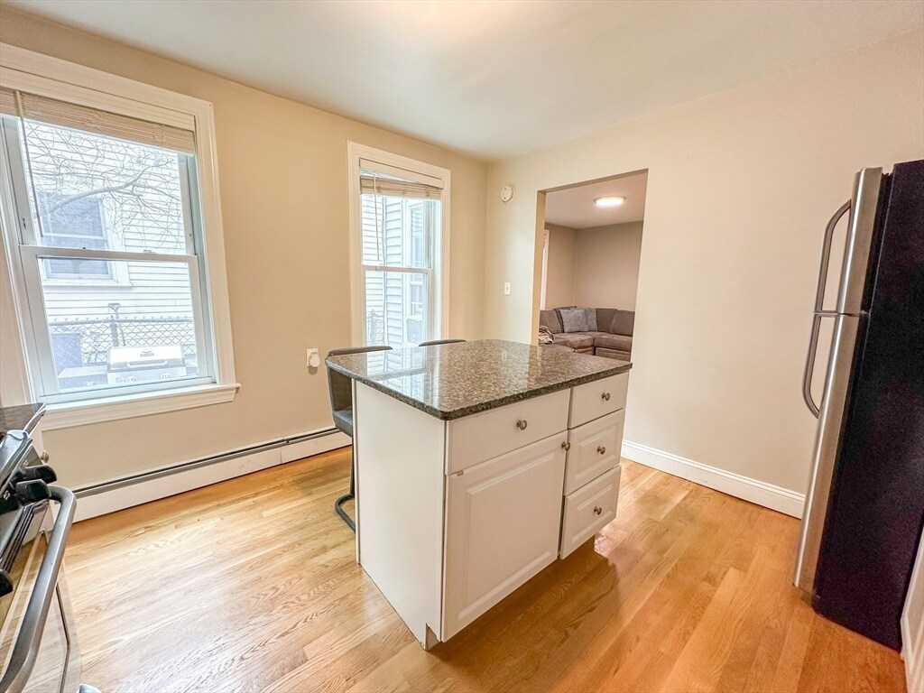 Building Photo - 62 L St