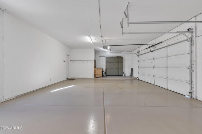 Building Photo - 10424 E Cannon Dr