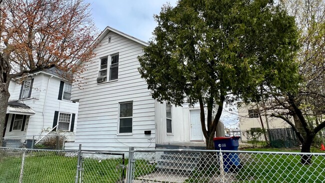 Primary Photo - 15 Quigley Blvd SW