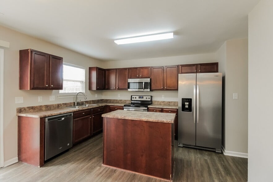 Building Photo - 2836 Westbury Ct