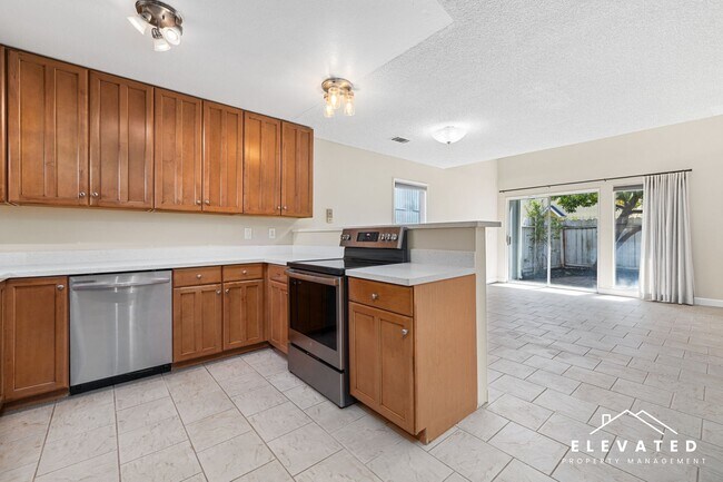 Building Photo - 8244 Windmill Farms Dr