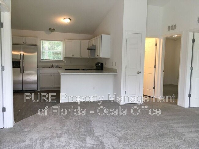 Building Photo - 2581 W Castania Dr