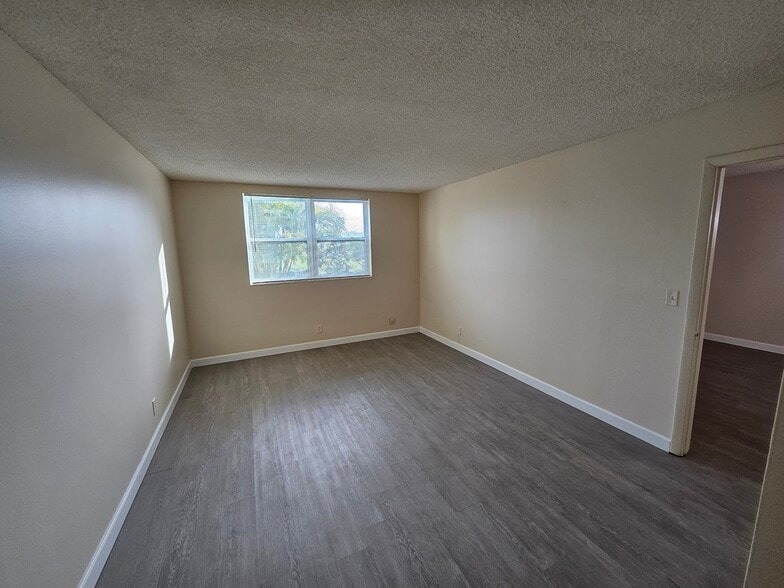 BEDROOM - 2900 NW 46th Ave