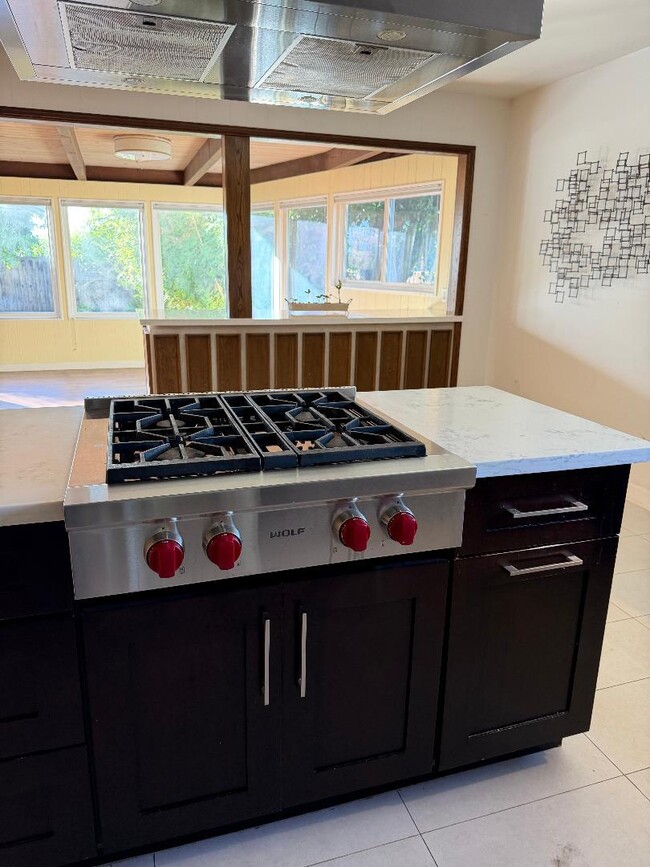 Building Photo - 3415 Isherwood Pl