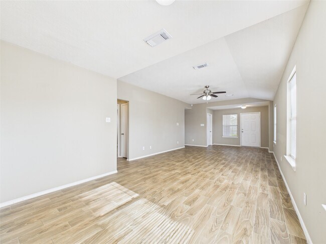 Building Photo - 3318 Field Manor Ln