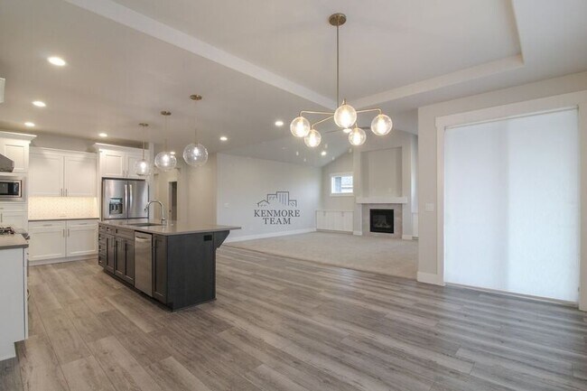 Building Photo - 2237 Legacy Ln