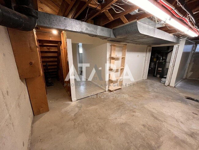 Building Photo - 1331 Thornton Ave