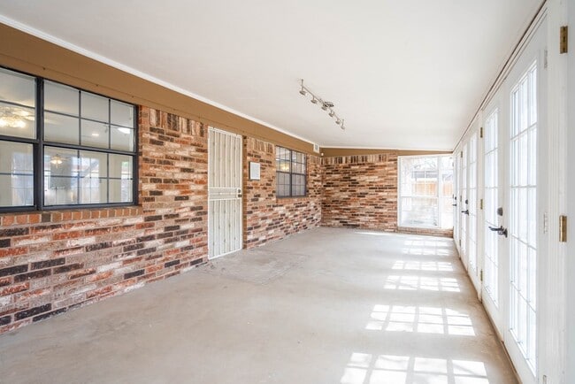 Building Photo - 4503 Westminister Dr