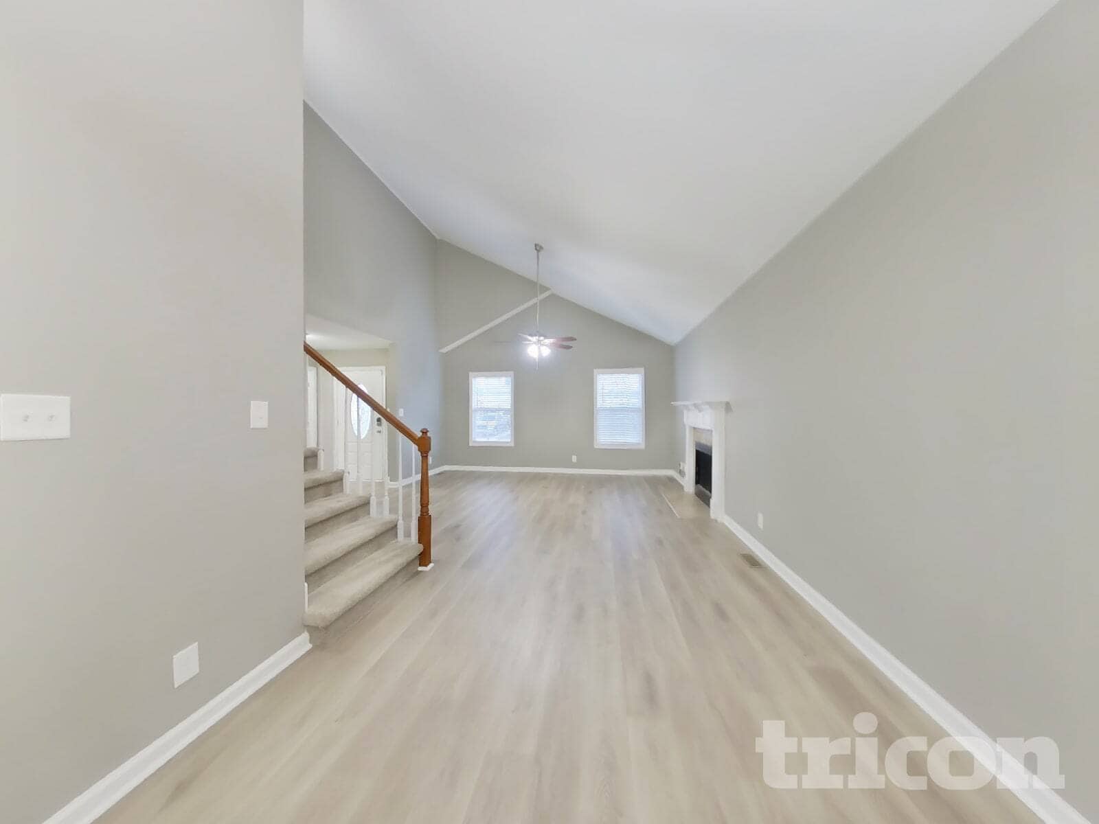 Building Photo - 1335 Loren Circle