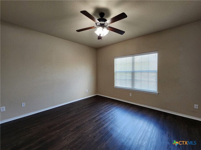 Building Photo - 1032 Brown Rock Dr