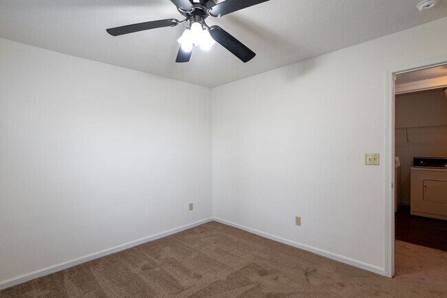 Building Photo - 3504-3506 Delmar Ct.