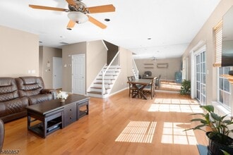 Building Photo - 111 Cardigan Ct