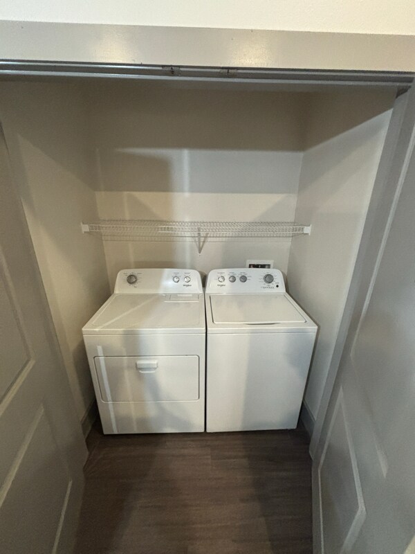 Building Photo - 1050 Wittenburg