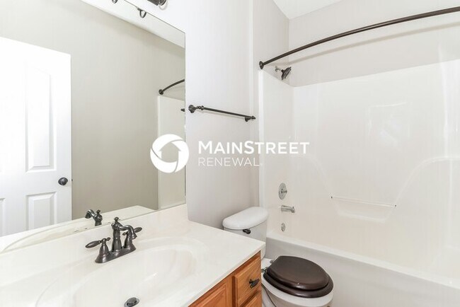 Building Photo - 3 Bedroom Pet-Friendly Home in Olive Branch, MS with Main Street Renewal