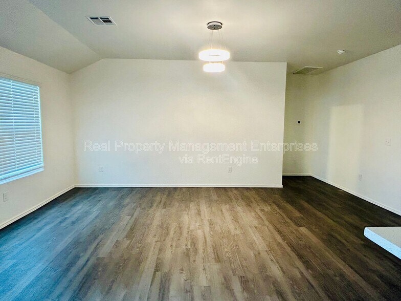 Building Photo - 11624 NW 96th St