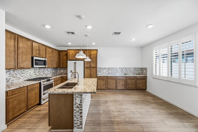 Building Photo - 4834 S Ferric