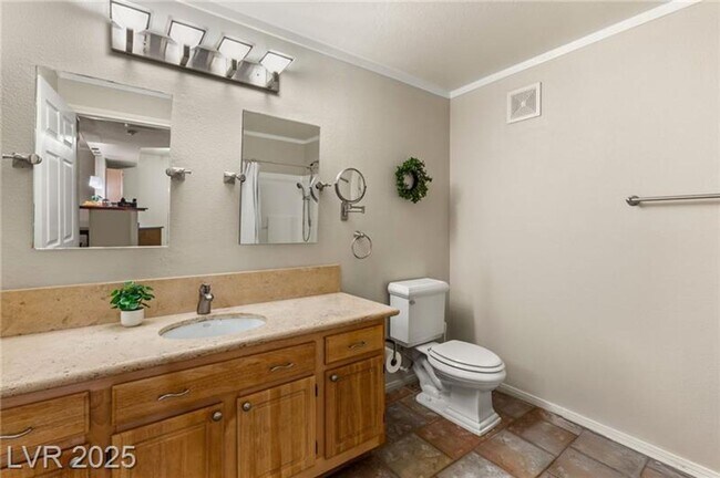 Building Photo - Spacious Two-Bedroom Condo with Resort-Sty...