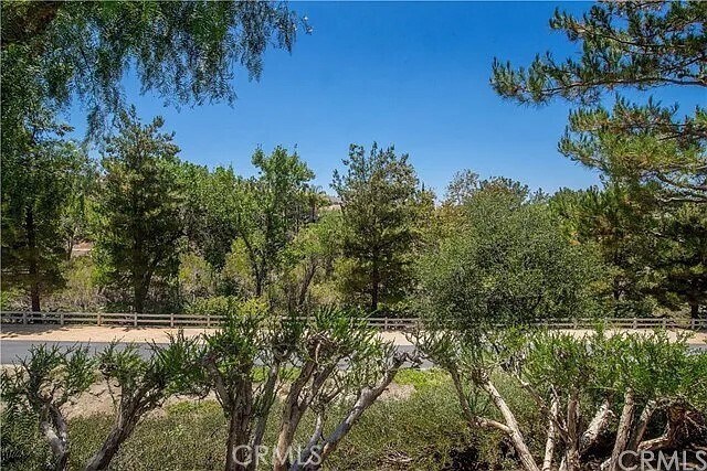 Building Photo - 823 S Parkglen Pl