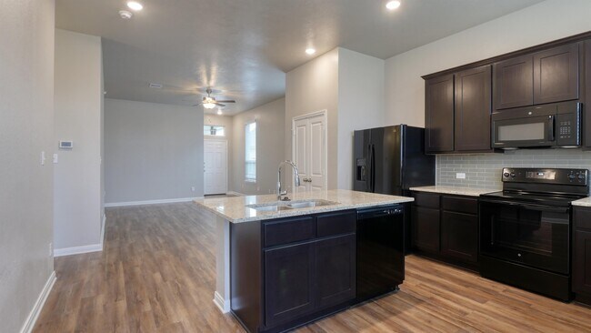 Building Photo - 2220 John Ross Ct