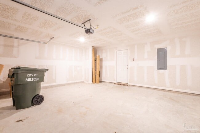 Building Photo - 5888 Southern Bell Court