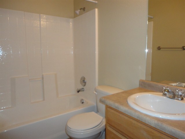 Building Photo - 7489 S Valley Maple Dr