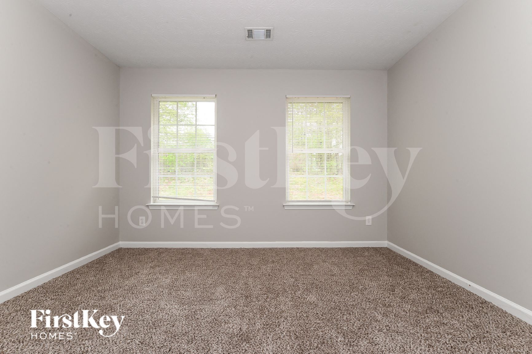 Building Photo - 208 Cane Ave