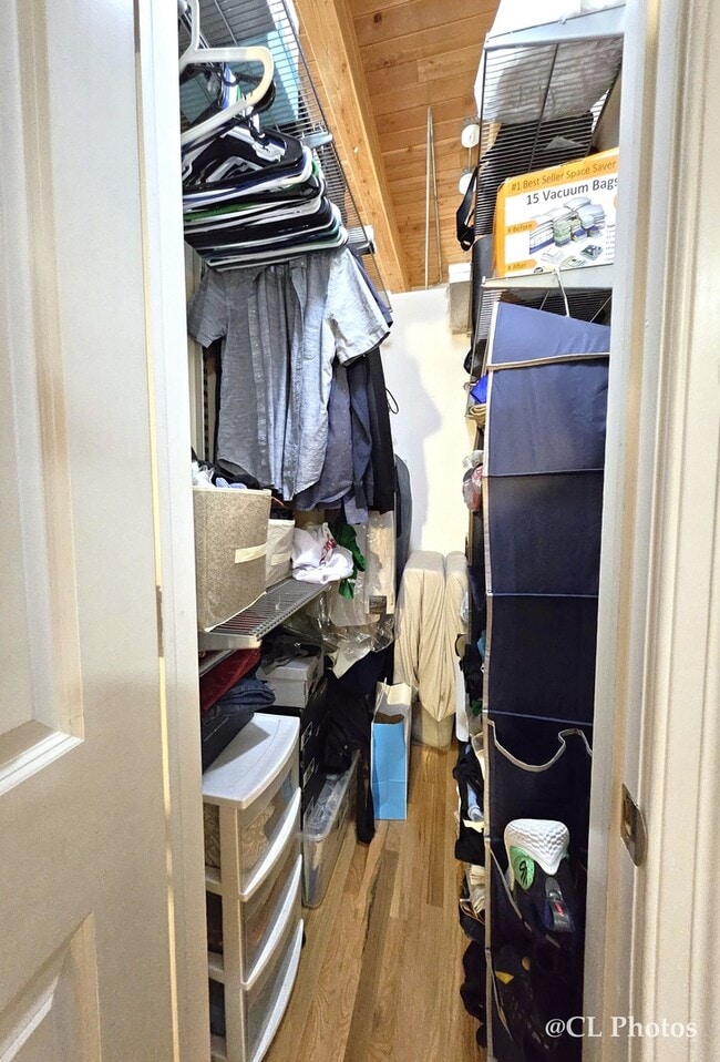 Building Photo - 500 N Damen Ave