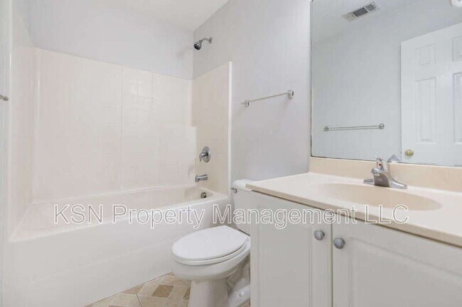 Building Photo - 123 Salt Landing Cir