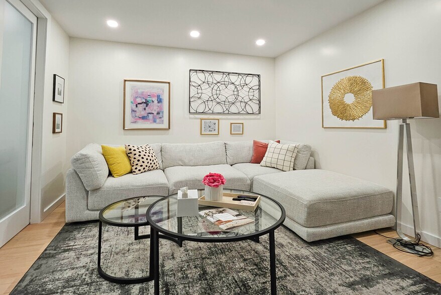 Building Photo - 3239 46th St