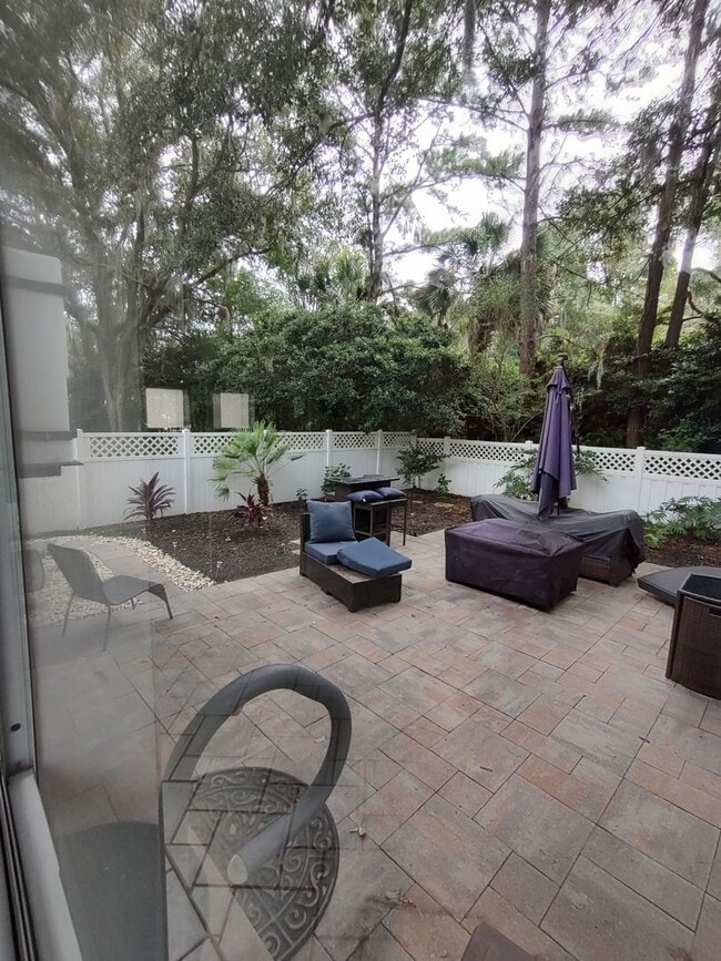 Building Photo - Bermuda Pointe