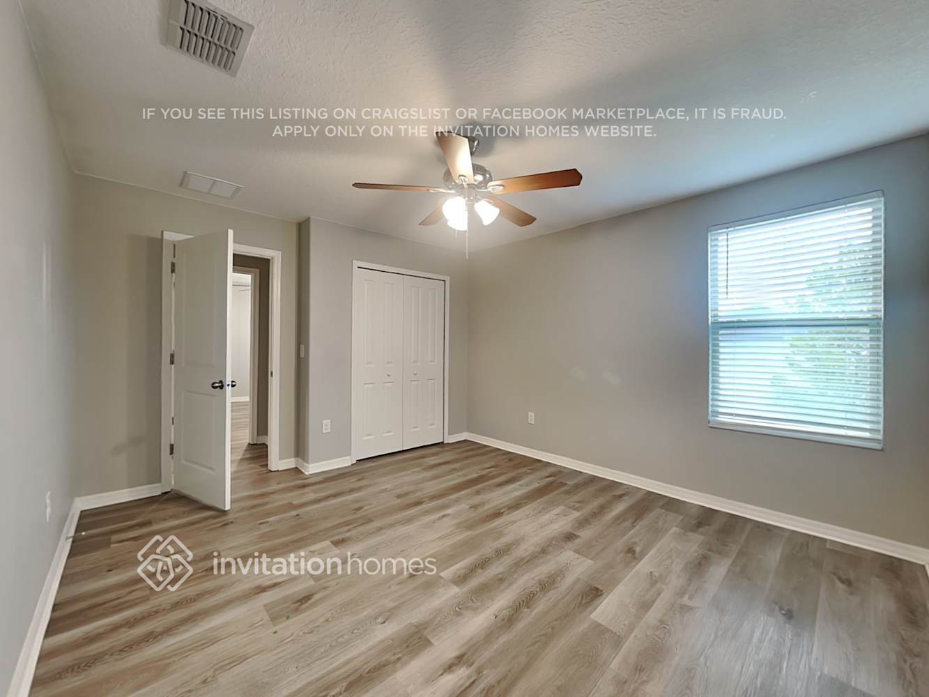 Building Photo - 10231 White Linen Ave