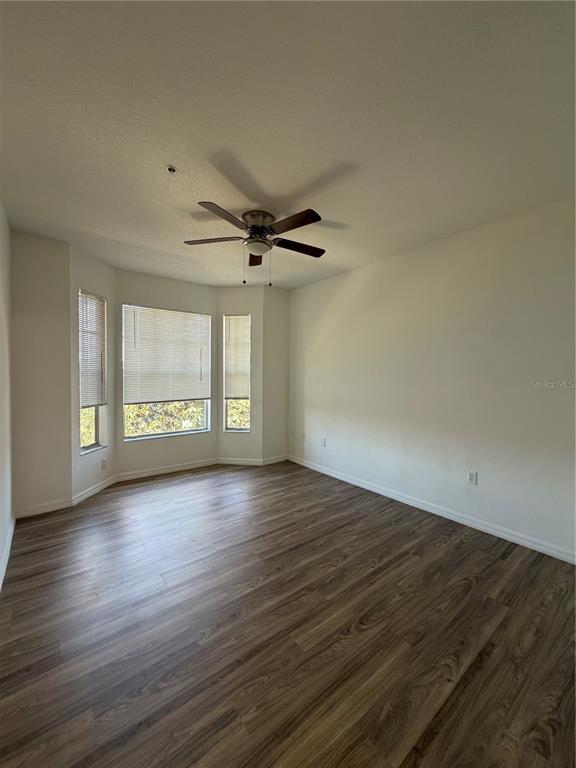 Building Photo - 5542 Metrowest Blvd