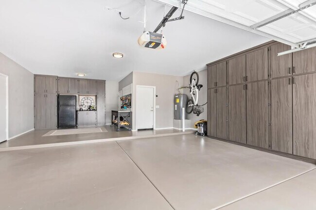 Building Photo - 11810 W Villa Chula Ln
