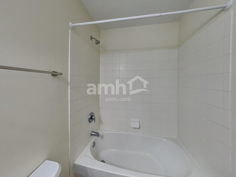 Building Photo - 5605 Stevens Dr